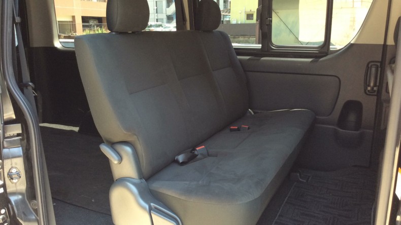 内装後方シート