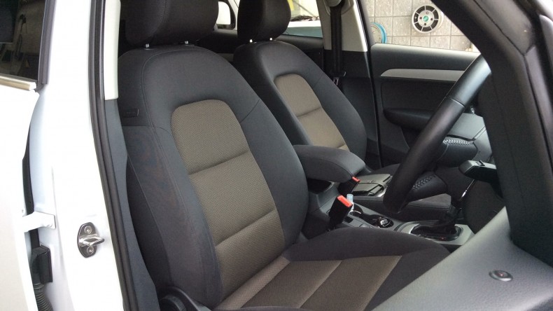 内装前方シート