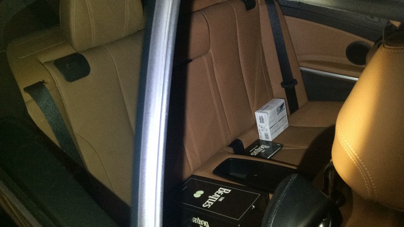 内装後方シート