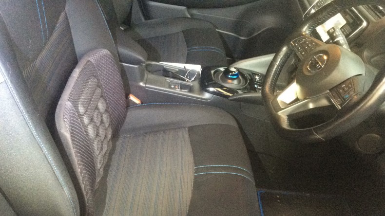 内装前方シート