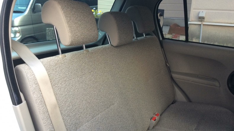 内装後方シート