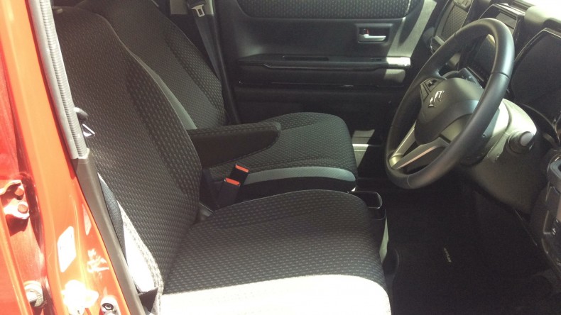 内装前方シート