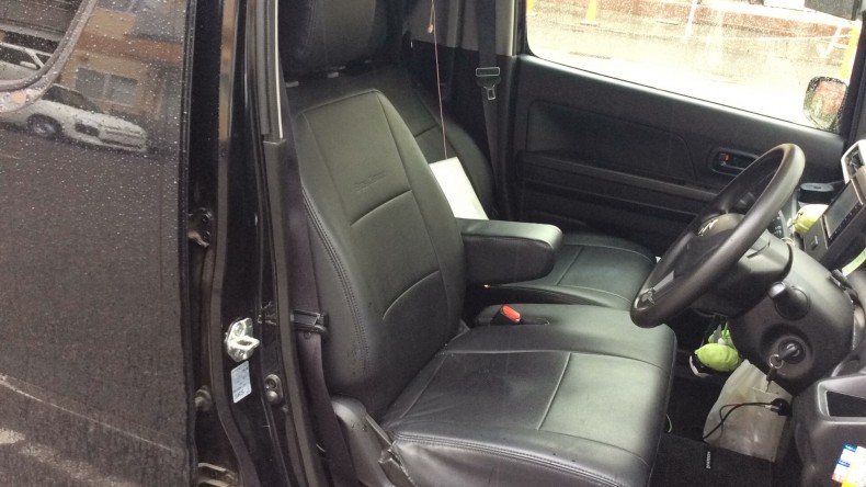 内装前方シート