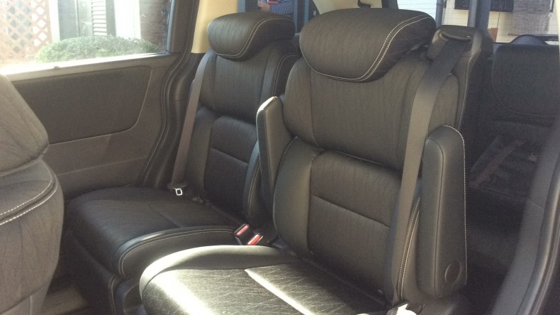 内装後方シート