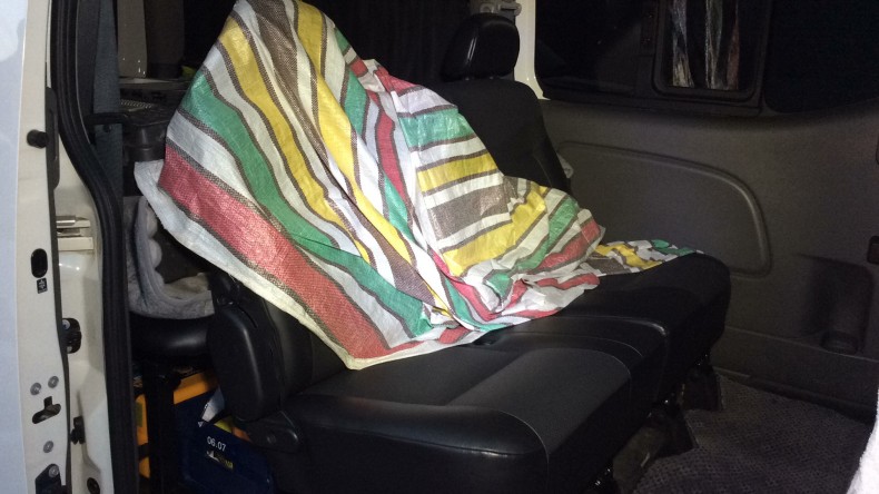 内装後方シート