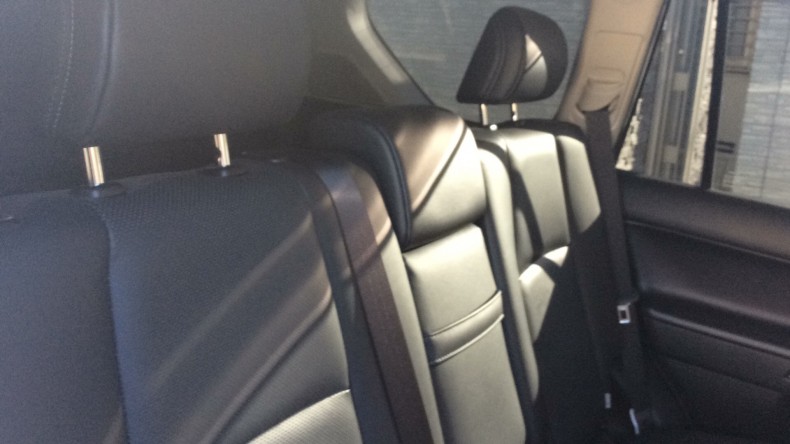 内装後方シート