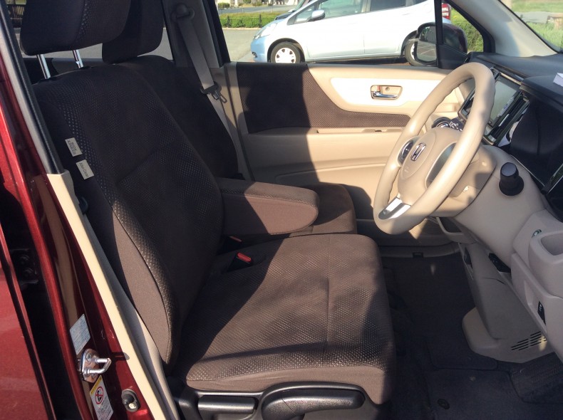 内装前方シート