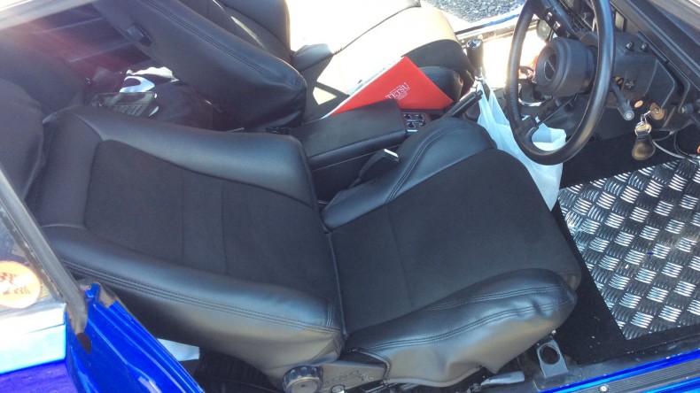 内装前方シート