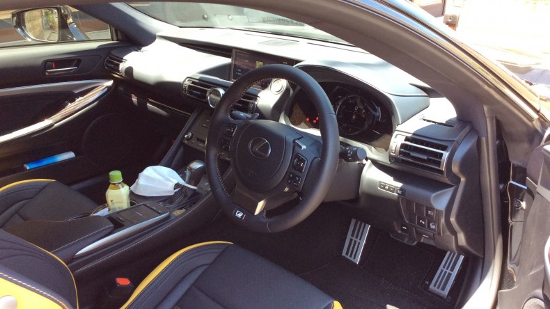 内装インパネ全体