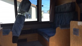 内装後方シート