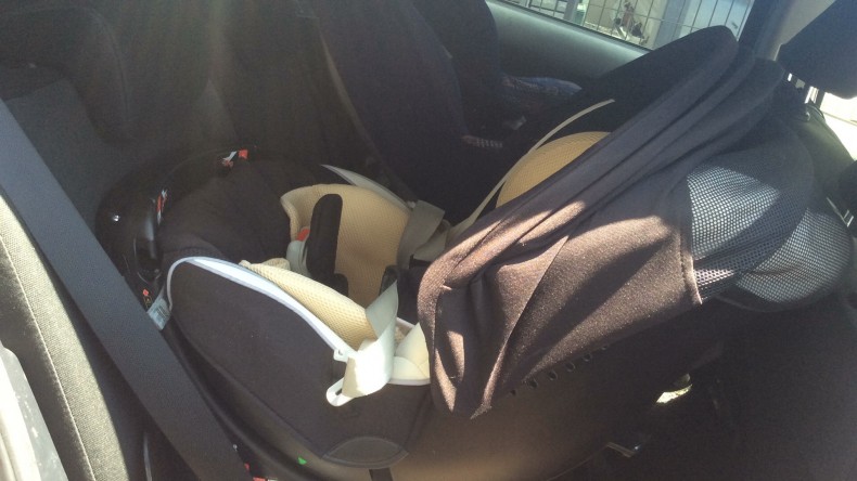 内装後方シート