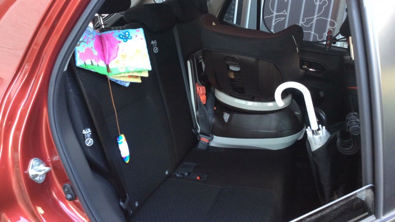 内装後方シート