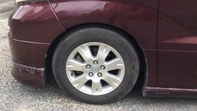 タイヤホイール前