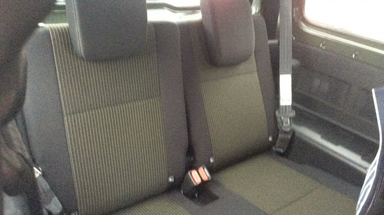 内装後方シート