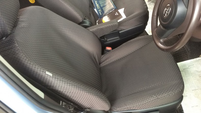 内装前方シート