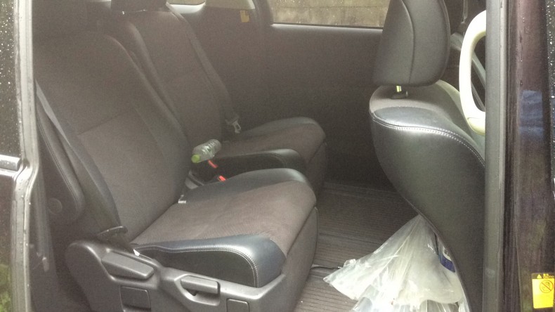 内装後方シート