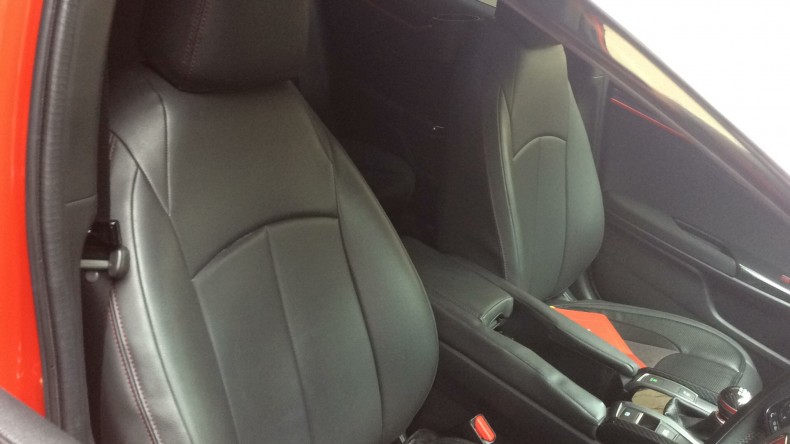 内装前方シート