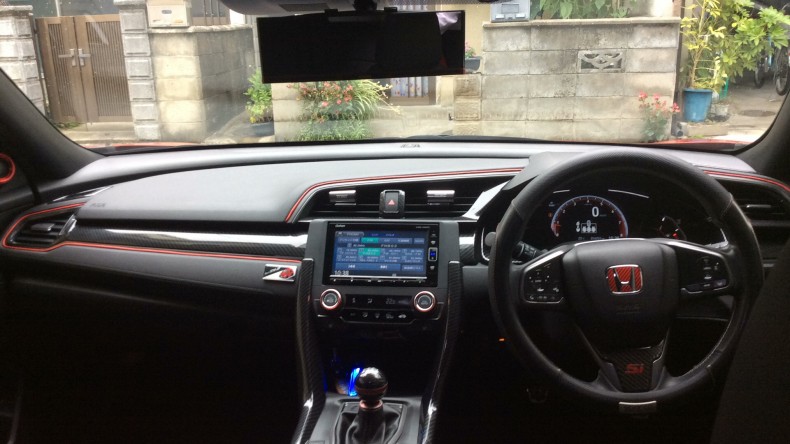 内装インパネ全体