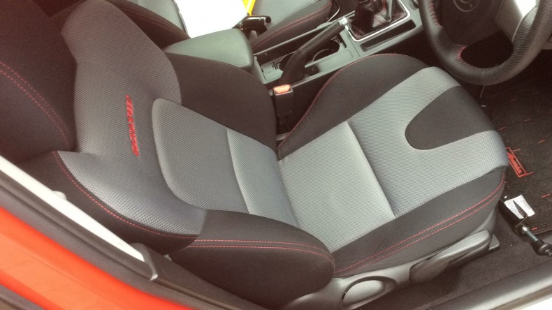 内装前方シート