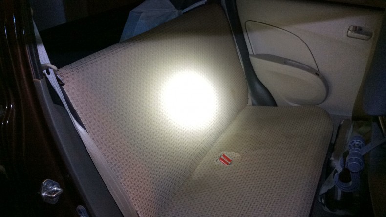 内装後方シート