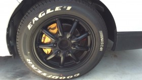 タイヤホイール前