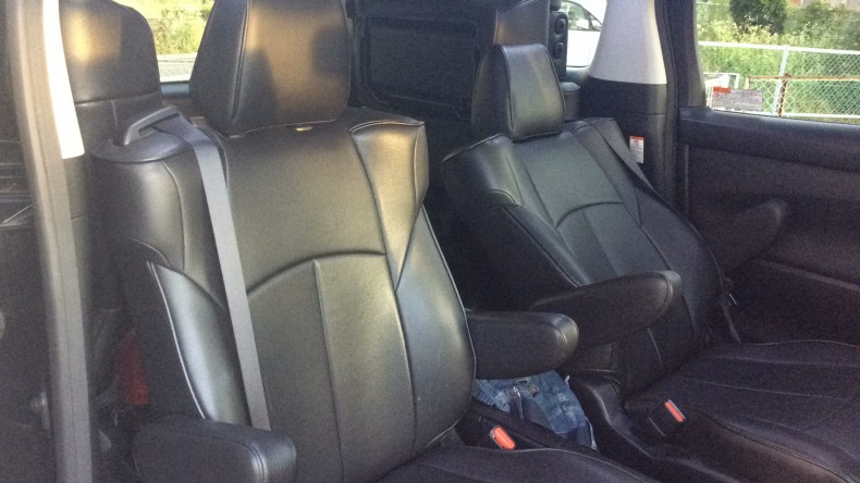 内装後方シート