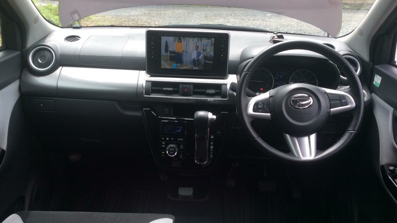 内装インパネ全体