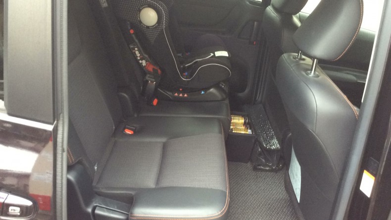 内装後方シート