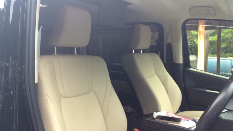 内装前方シート