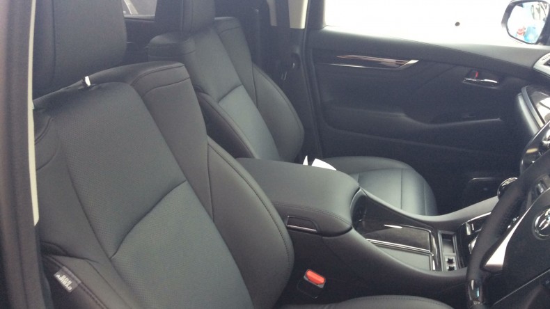 内装前方シート