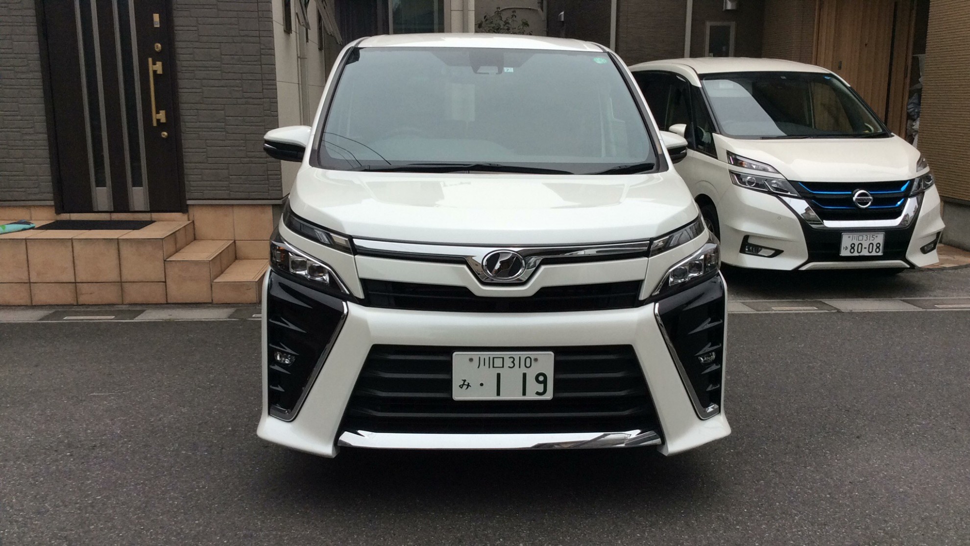 外装前方