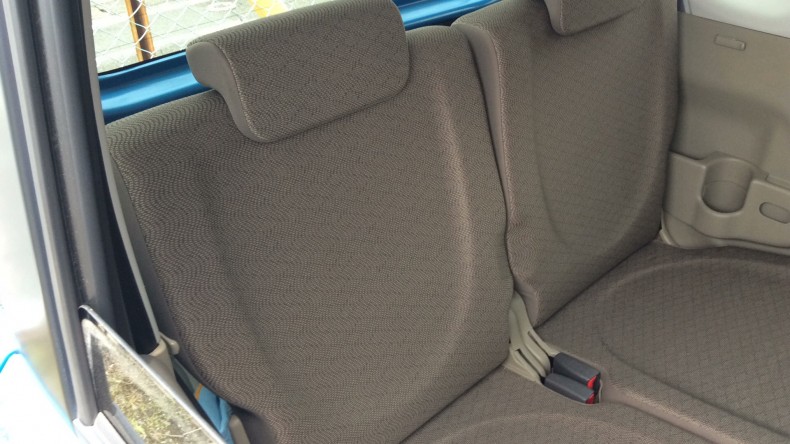 内装後方シート