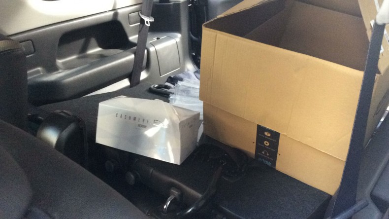 内装後方シート