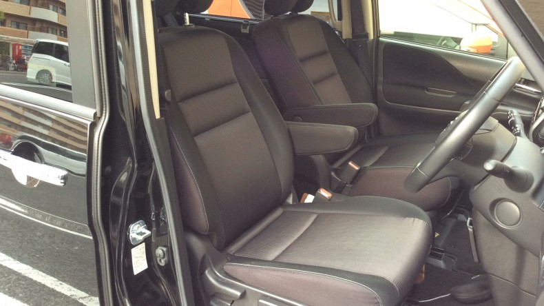 内装前方シート