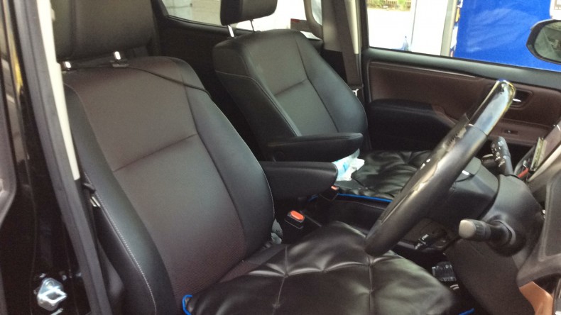 内装前方シート