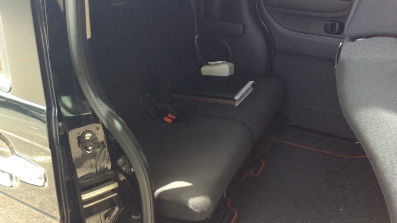 内装後方シート