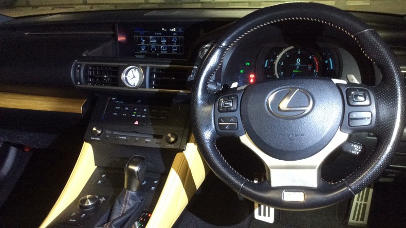 内装インパネ全体