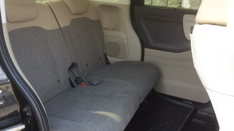 内装後方シート