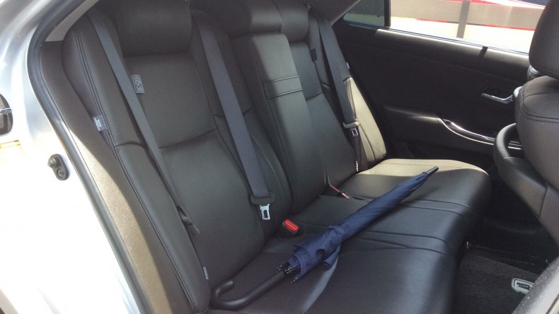 内装後方シート