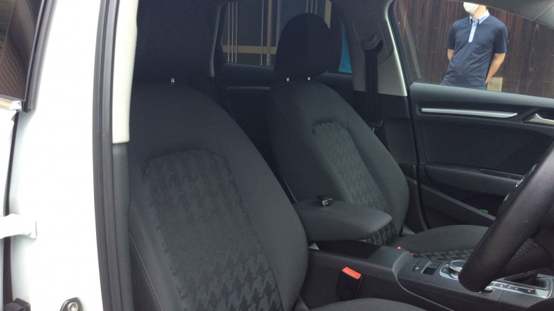 内装前方シート