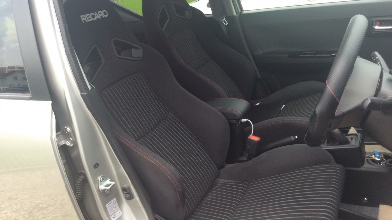 内装前方シート