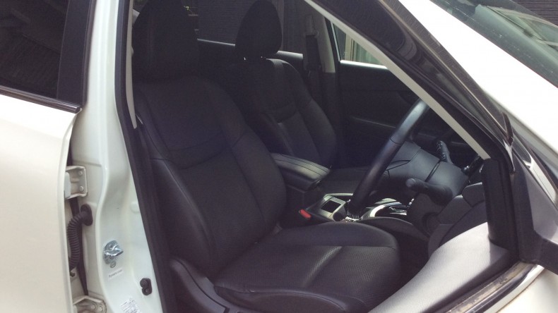 内装前方シート