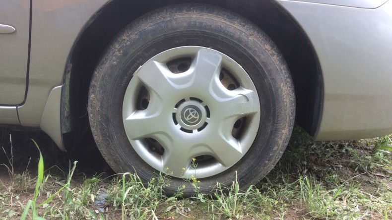 タイヤホイール前