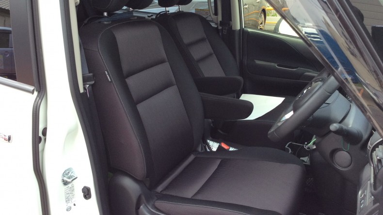 内装前方シート