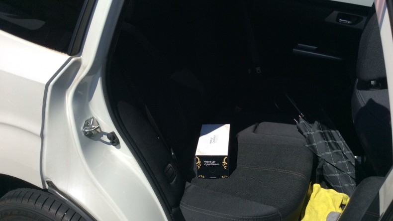 内装後方シート