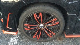 タイヤホイール前