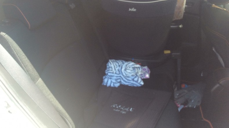 内装後方シート