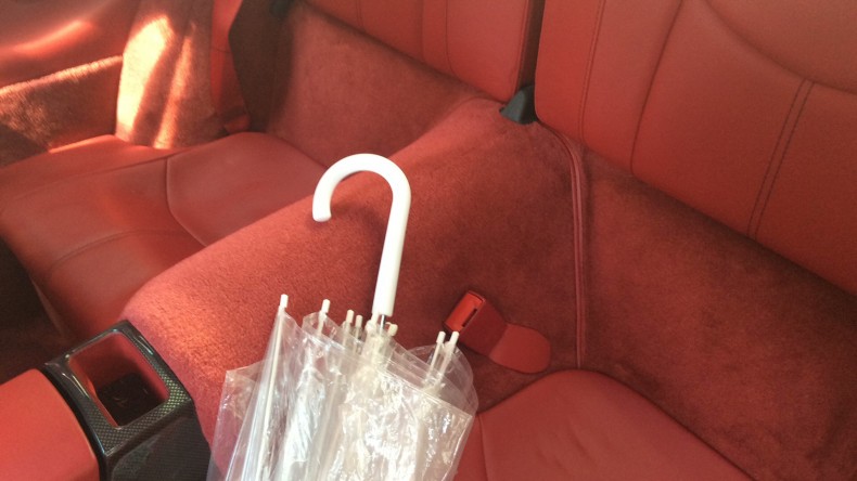 内装後方シート