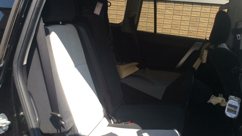 内装後方シート