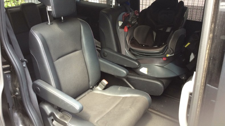 内装後方シート